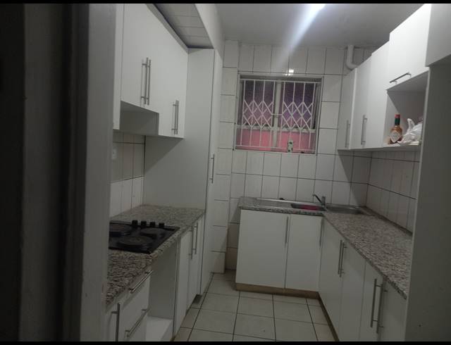 2.5 BEDROOM APARTMENT FOR SALE IN BULWER